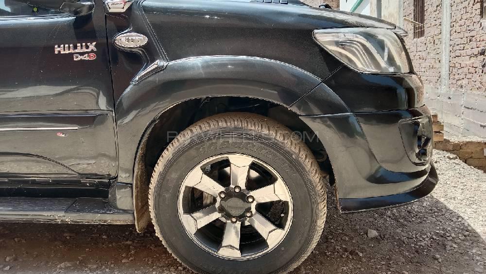 Toyota Hilux 2013 for Sale in Hyderabad Toyota Hilux 2013 for Sale in Hyderabad Image-15