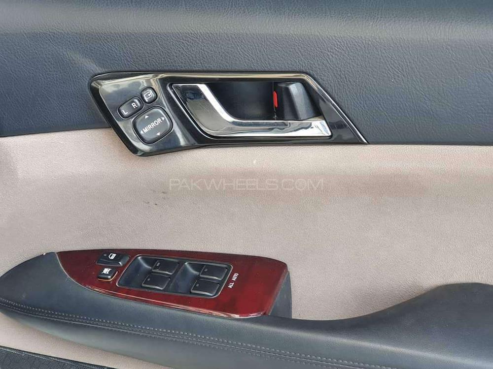 ٹویوٹا مارک ایکس 2004 for Sale in کراچی ٹویوٹا مارک ایکس 2004 for Sale in کراچی Image-5