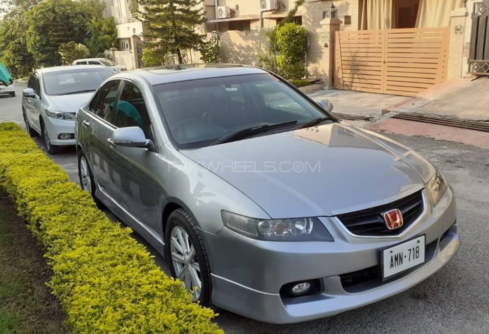 Honda Accord 2004 for Sale in Rawalpindi Image-1