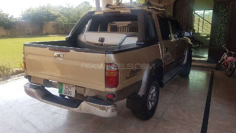Toyota Hilux 2003 for Sale in Talagang Toyota Hilux 2003 for Sale in Talagang Image-2