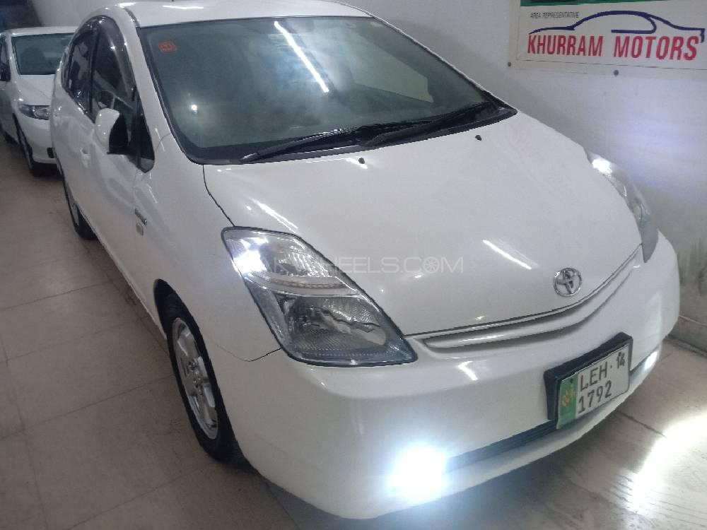 ٹویوٹا پریوس 2011 for Sale in لاہور ٹویوٹا پریوس 2011 for Sale in لاہور Image-5