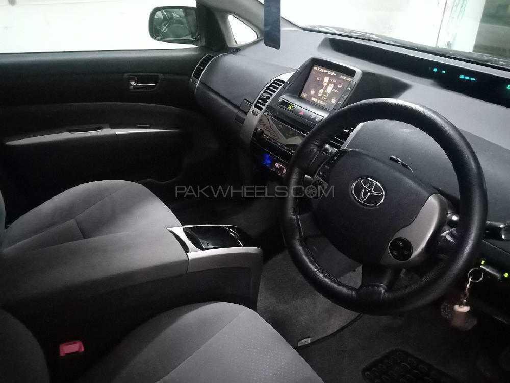 ٹویوٹا پریوس 2011 for Sale in لاہور ٹویوٹا پریوس 2011 for Sale in لاہور Image-7