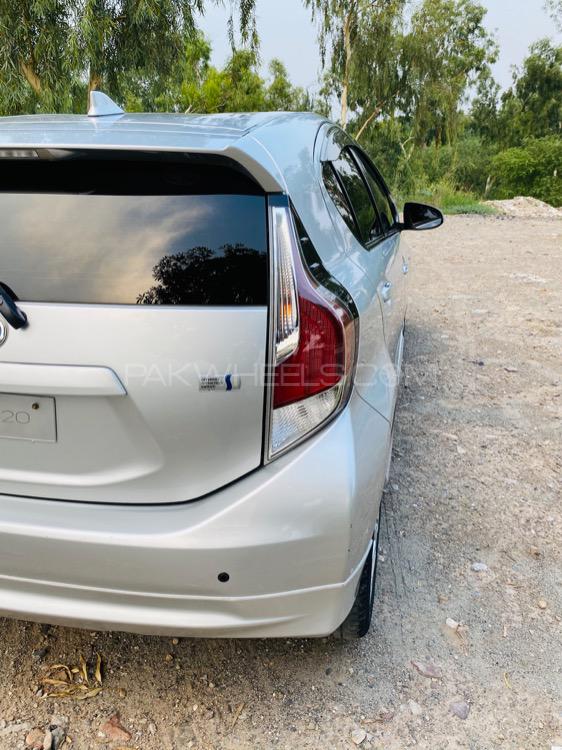 Toyota Aqua 2015 for Sale in Peshawar Toyota Aqua 2015 for Sale in Peshawar Image-9