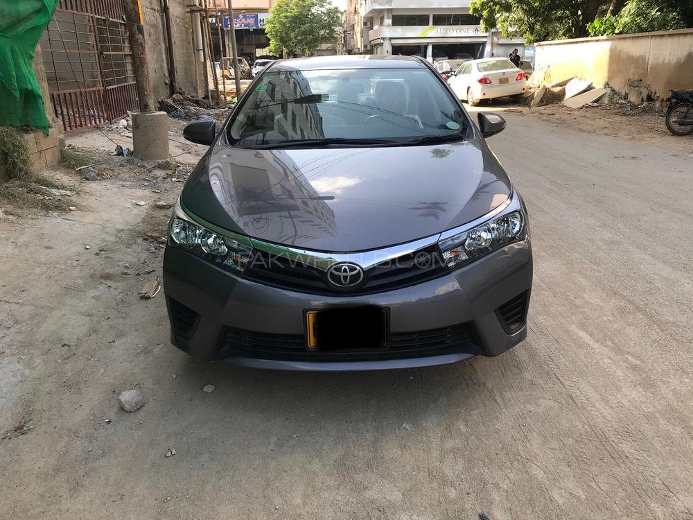 Toyota Corolla 2015 for Sale in Karachi Image-1