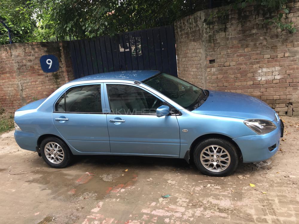 مٹسوبیشی لینسر 2005 for Sale in لاہور مٹسوبیشی لینسر 2005 for Sale in لاہور Image-2