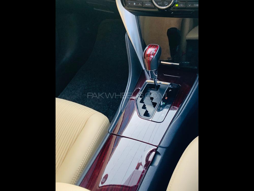 Toyota Premio 2017 for Sale in Islamabad Toyota Premio 2017 for Sale in Islamabad Image-6