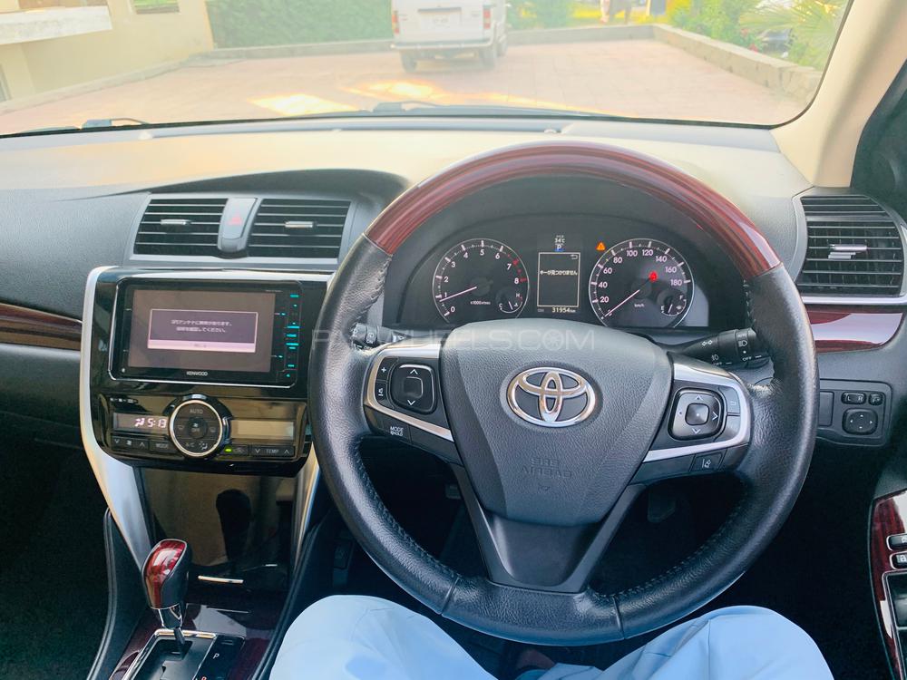 Toyota Premio 2017 for Sale in Islamabad Toyota Premio 2017 for Sale in Islamabad Image-11