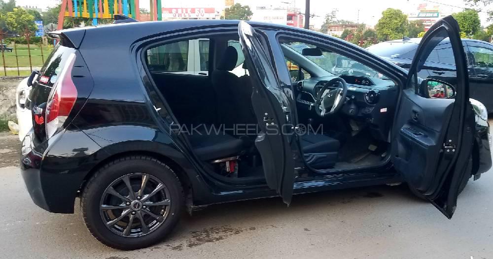 Toyota Aqua 2017 for Sale in Lahore Toyota Aqua 2017 for Sale in Lahore Image-5