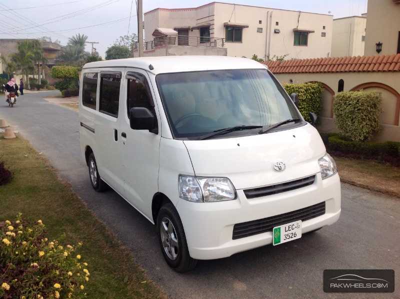 Toyota town ace 2008