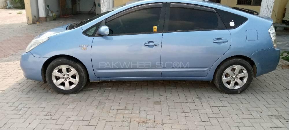 Toyota Prius 2007 for Sale in Hafizabad Toyota Prius 2007 for Sale in Hafizabad Image-5