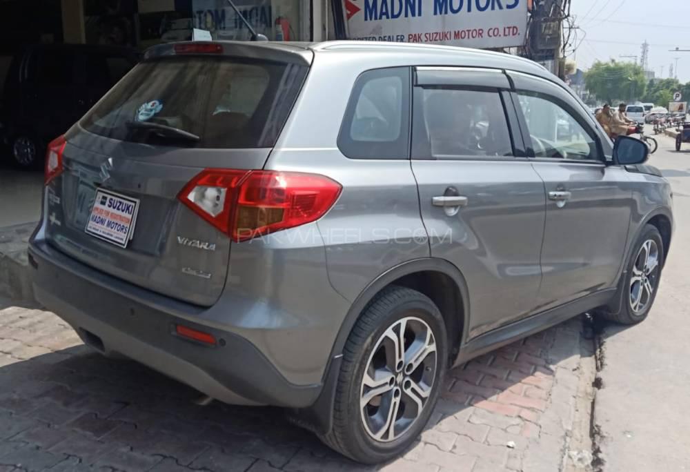 Suzuki Vitara 2016 for Sale in Lahore Suzuki Vitara 2016 for Sale in Lahore Image-3