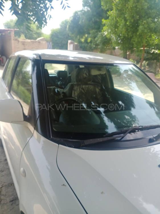 Suzuki Swift 2014 for Sale in Hyderabad Image-1