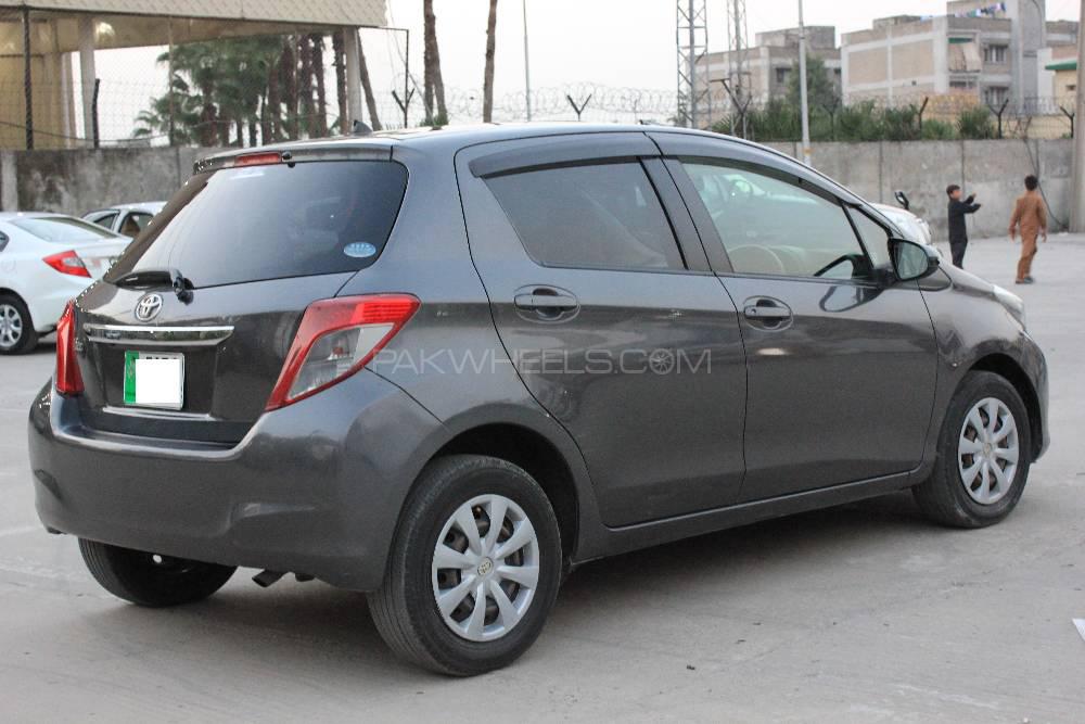 Toyota Vitz 2013 for Sale in Rawalpindi Toyota Vitz 2013 for Sale in Rawalpindi Image-7