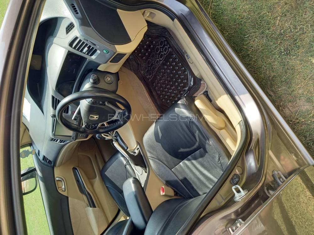 Honda Civic 2012 for Sale in Peshawar Honda Civic 2012 for Sale in Peshawar Image-7