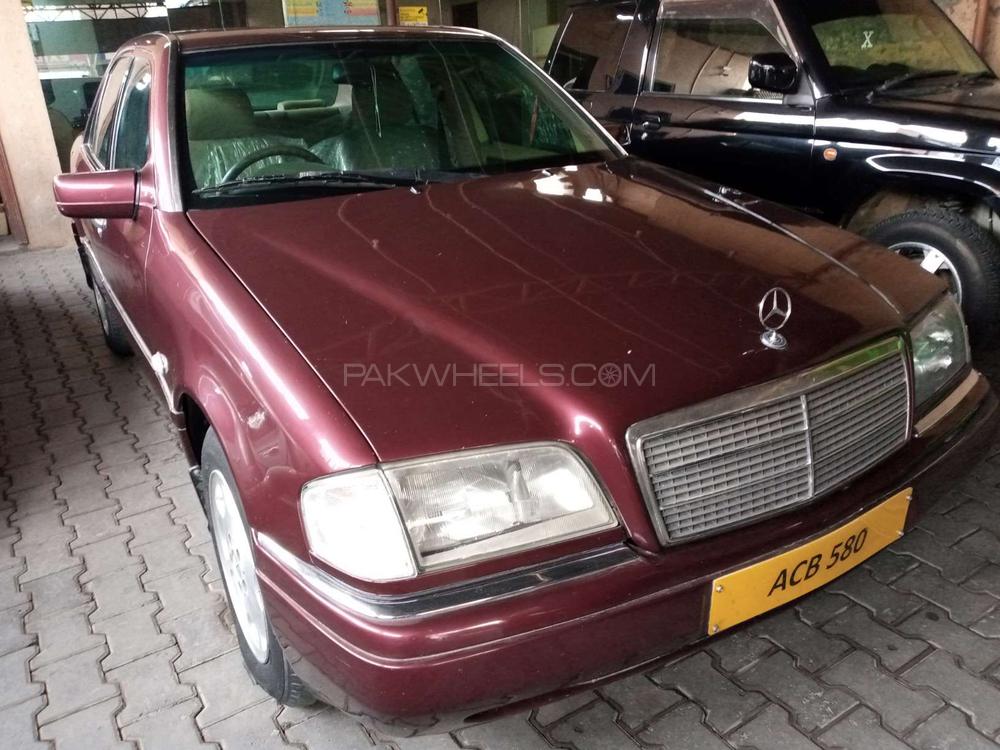 Mercedes Benz C Class 1995 for Sale in Multan Image-1