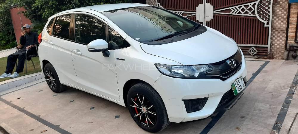 Honda Fit 2015 for Sale in Lahore Honda Fit 2015 for Sale in Lahore Image-3