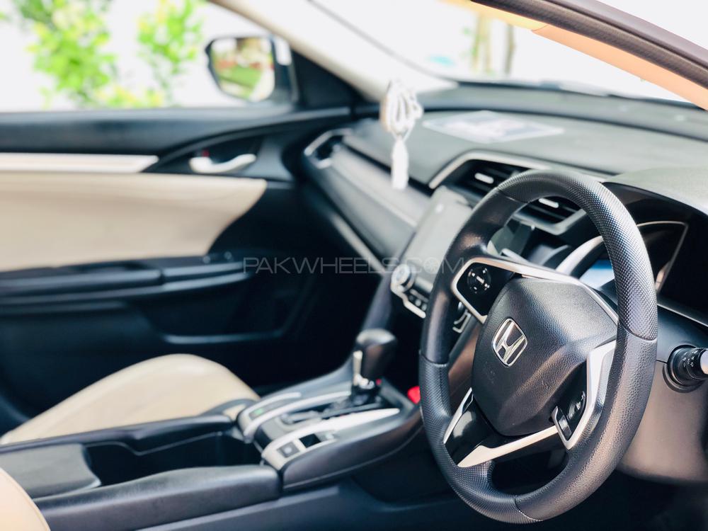 ہونڈا سوک 2016 for Sale in گجرات ہونڈا سوک 2016 for Sale in گجرات Image-11
