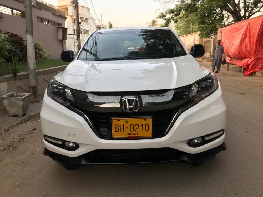 Honda Vezel 2016 for Sale in Karachi Image-1