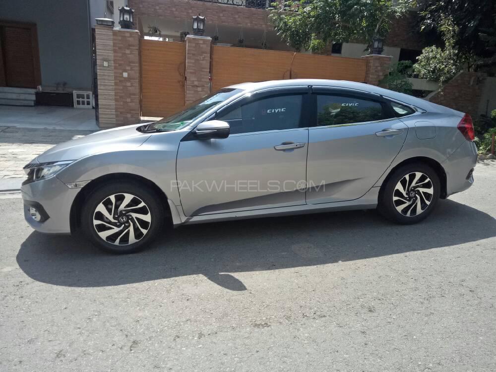 Honda Civic 2018 for Sale in Islamabad Honda Civic 2018 for Sale in Islamabad Image-4