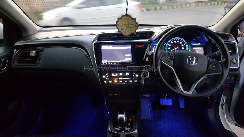 ہونڈا گریس ہائبرڈ 2017 for Sale in لاہور ہونڈا گریس ہائبرڈ 2017 for Sale in لاہور Image-11