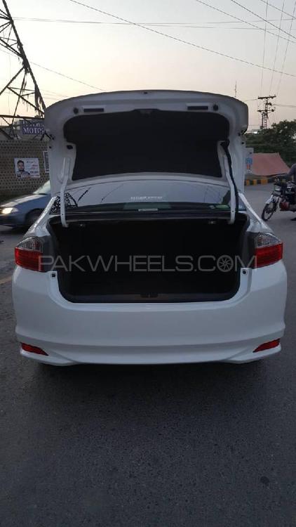 ہونڈا گریس ہائبرڈ 2017 for Sale in لاہور ہونڈا گریس ہائبرڈ 2017 for Sale in لاہور Image-6