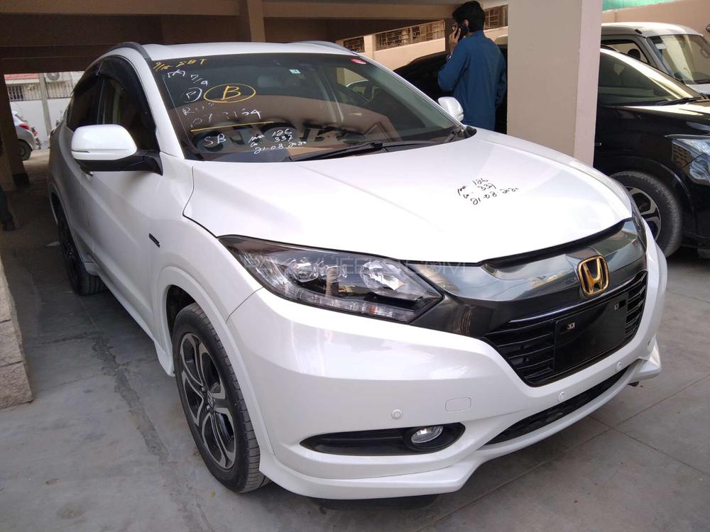 Honda Vezel 2015 for Sale in Karachi Image-1
