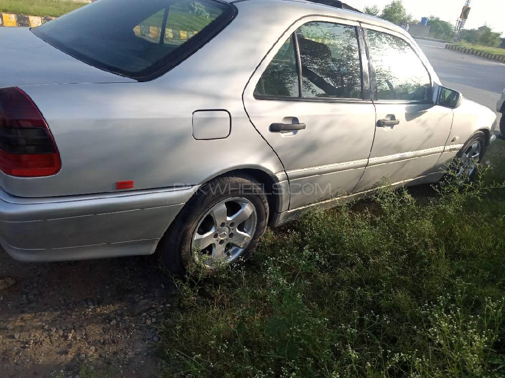 Mercedes Benz C Class 2000 for Sale in Attock Image-1
