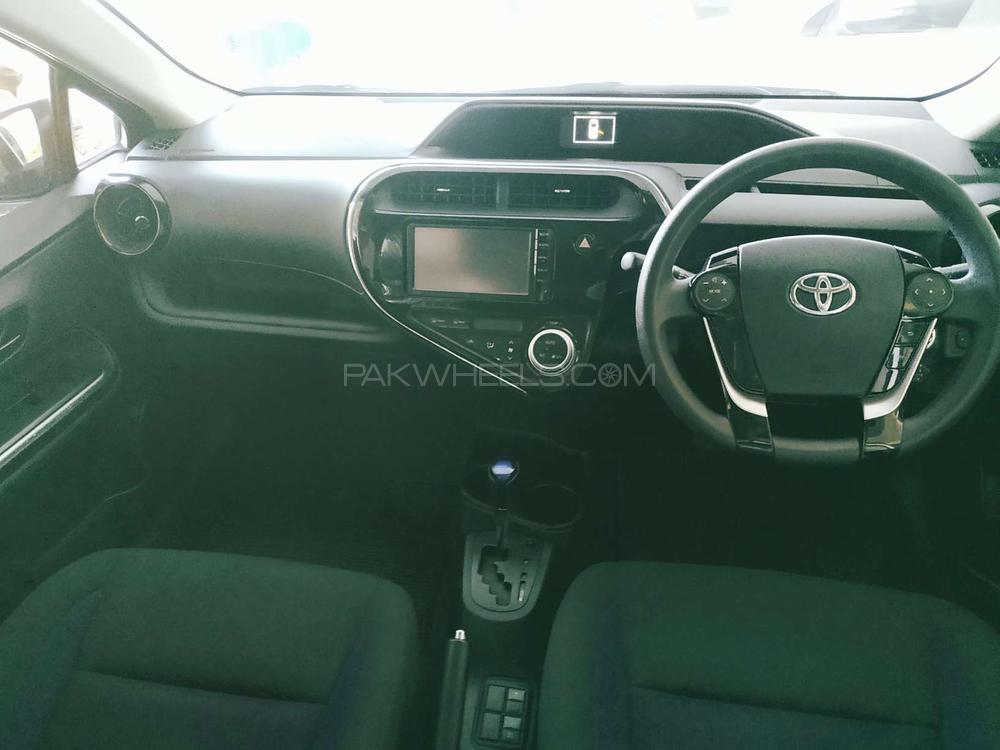 Toyota Aqua 2017 for Sale in Rawalpindi Toyota Aqua 2017 for Sale in Rawalpindi Image-6