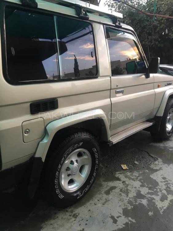 Toyota Prado 1995 for Sale in Abbottabad Toyota Prado 1995 for Sale in Abbottabad Image-3