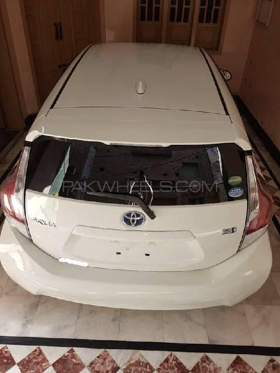 Toyota Aqua 2015 for Sale in Peshawar Toyota Aqua 2015 for Sale in Peshawar Image-5
