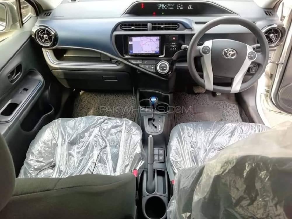 Toyota Aqua 2015 for Sale in Peshawar Toyota Aqua 2015 for Sale in Peshawar Image-9