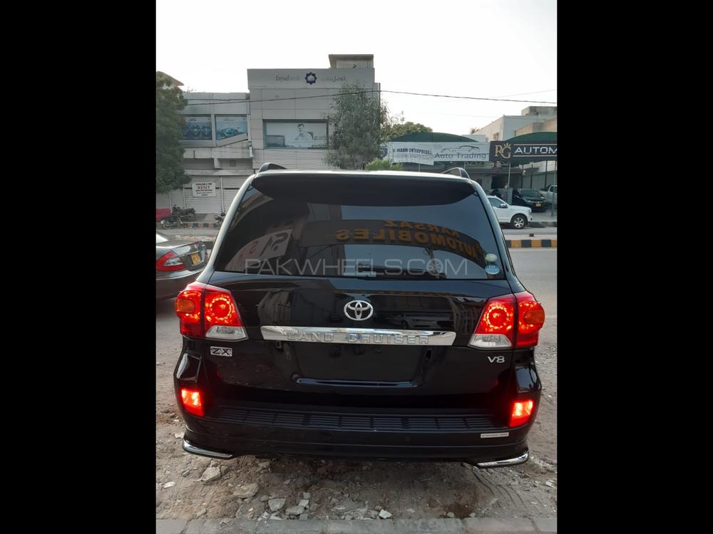 Toyota Land Cruiser 2012 for Sale in Karachi Toyota Land Cruiser 2012 for Sale in Karachi Image-5