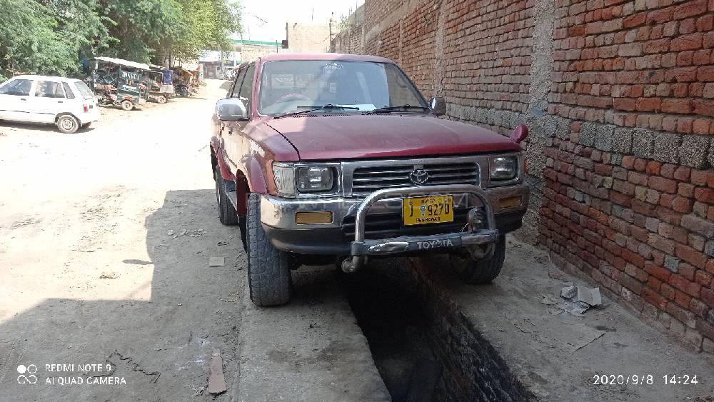 Toyota Hilux 1996 for Sale in Dera ismail khan Image-1