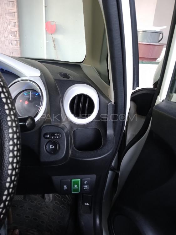 Honda Fit 2012 for Sale in Karachi Image-1