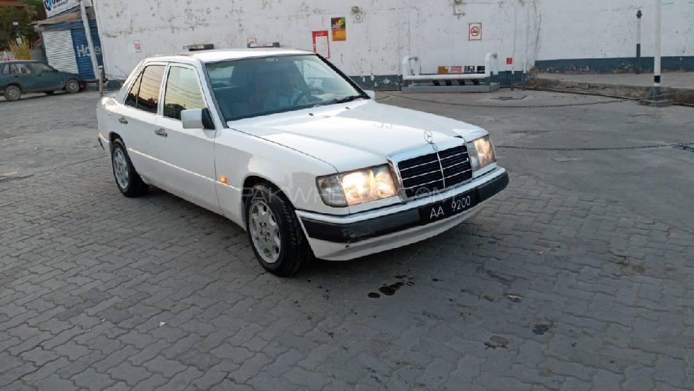 مرسڈیز بینز ای کلاس 1992 for Sale in پشاور مرسڈیز بینز ای کلاس 1992 for Sale in پشاور Image-3