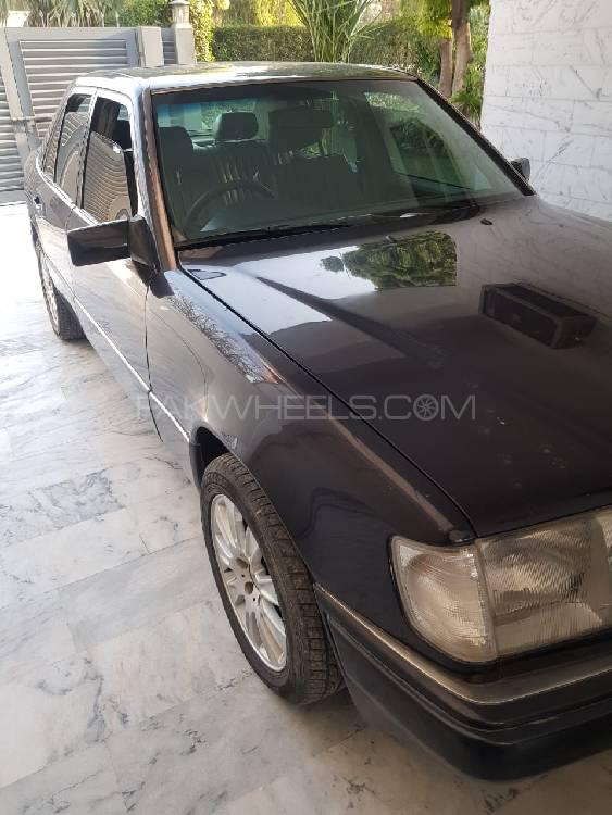 Mercedes Benz E Class 1986 for Sale in Rawalpindi Mercedes Benz E Class 1986 for Sale in Rawalpindi Image-8