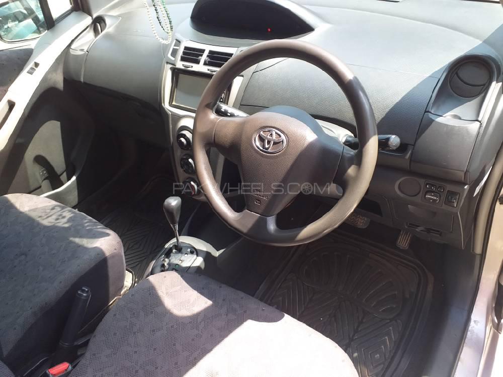 Toyota Vitz 2010 for Sale in Sialkot Toyota Vitz 2010 for Sale in Sialkot Image-4