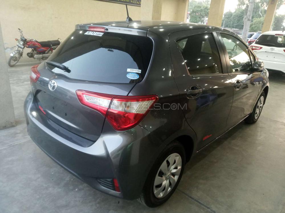 Toyota Vitz 2017 for Sale in Gujranwala Toyota Vitz 2017 for Sale in Gujranwala Image-5