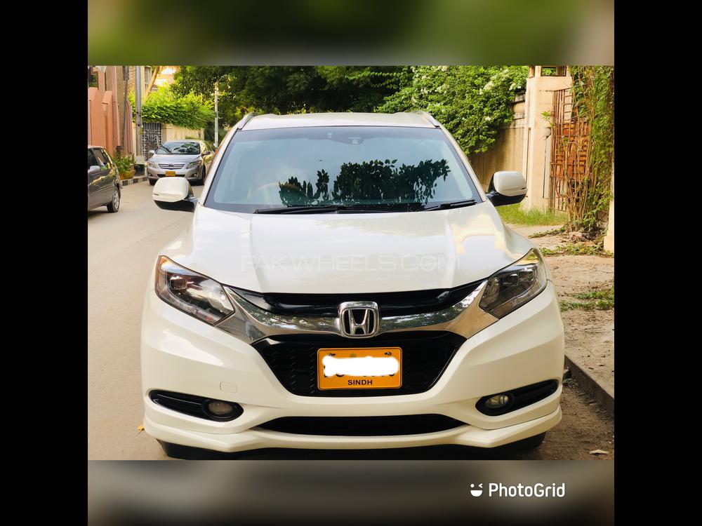 Honda Vezel 2014 for Sale in Karachi Image-1