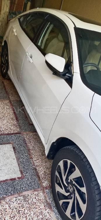 Honda Civic 2018 for Sale in Faisalabad Honda Civic 2018 for Sale in Faisalabad Image-15