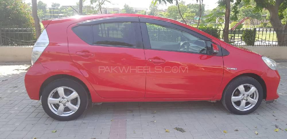 Toyota Aqua 2012 for Sale in Lahore Toyota Aqua 2012 for Sale in Lahore Image-8