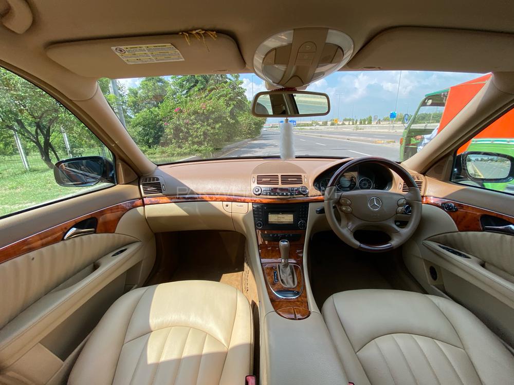 Mercedes Benz E Class 2009 for Sale in Lahore Mercedes Benz E Class 2009 for Sale in Lahore Image-7