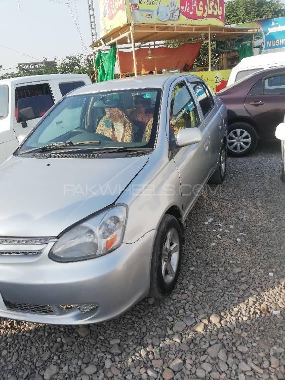 Toyota Platz 2003 for Sale in Peshawar Image-1