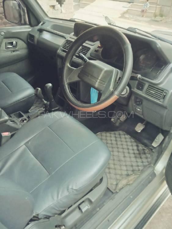 Mitsubishi Pajero 1992 for Sale in Peshawar Mitsubishi Pajero 1992 for Sale in Peshawar Image-2