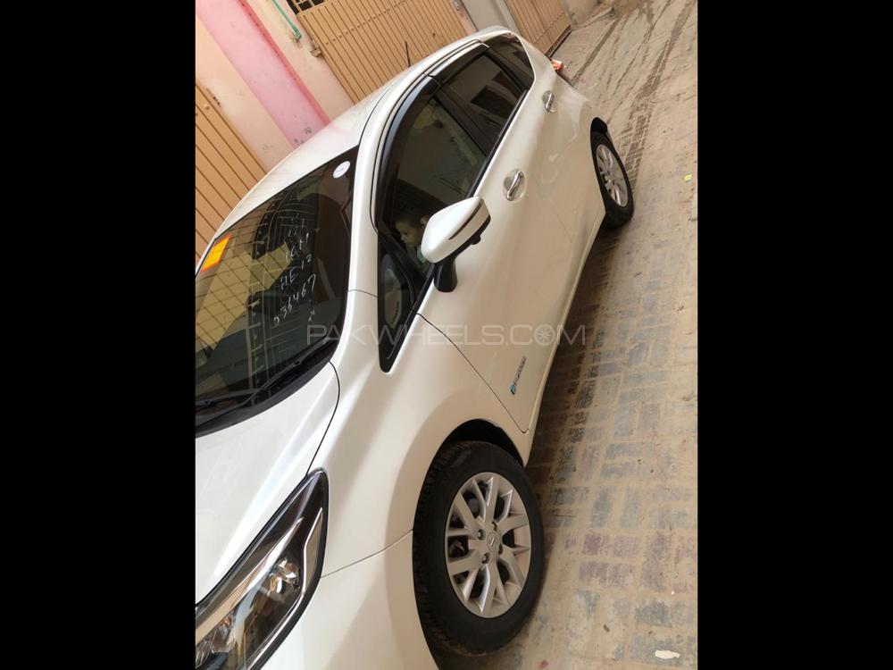 Nissan Note 2017 for Sale in Multan Nissan Note 2017 for Sale in Multan Image-10
