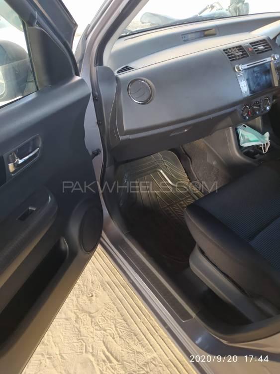 سوزوکی سوئفٹ 2018 for Sale in کراچی سوزوکی سوئفٹ 2018 for Sale in کراچی Image-9