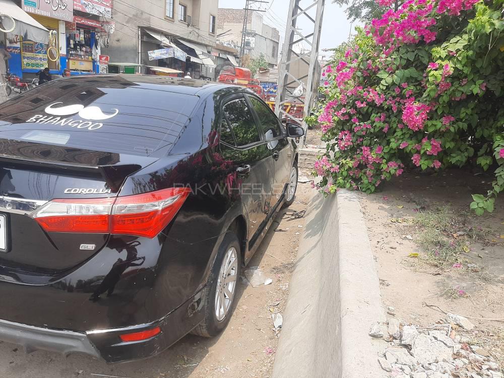 Toyota Corolla 2015 for Sale in Lahore Toyota Corolla 2015 for Sale in Lahore Image-7