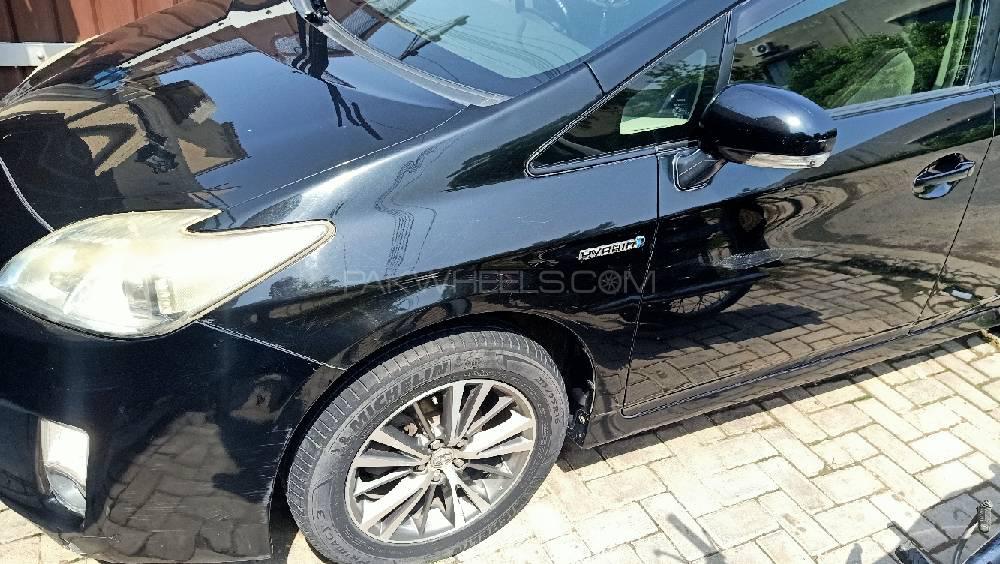 Toyota Prius 2011 for Sale in Lahore Toyota Prius 2011 for Sale in Lahore Image-2