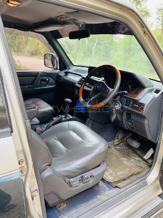 Mitsubishi Pajero 1993 for Sale in Islamabad Mitsubishi Pajero 1993 for Sale in Islamabad Image-8