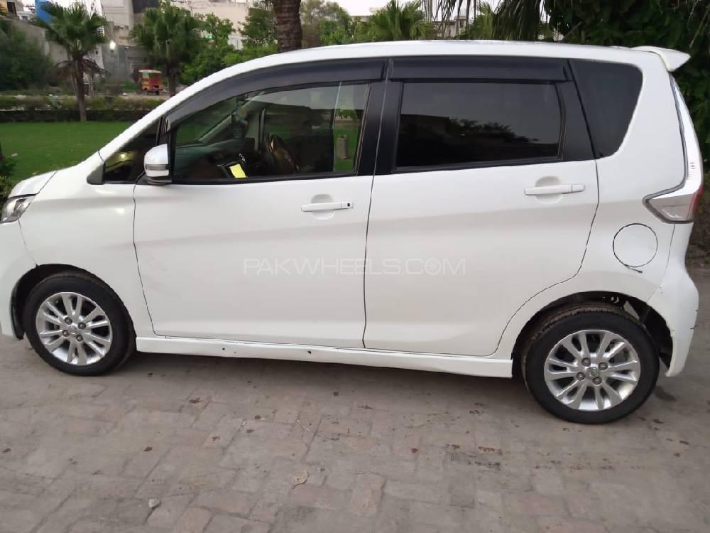 Nissan Dayz Highway Star 2015 for Sale in Islamabad Nissan Dayz Highway Star 2015 for Sale in Islamabad Image-12